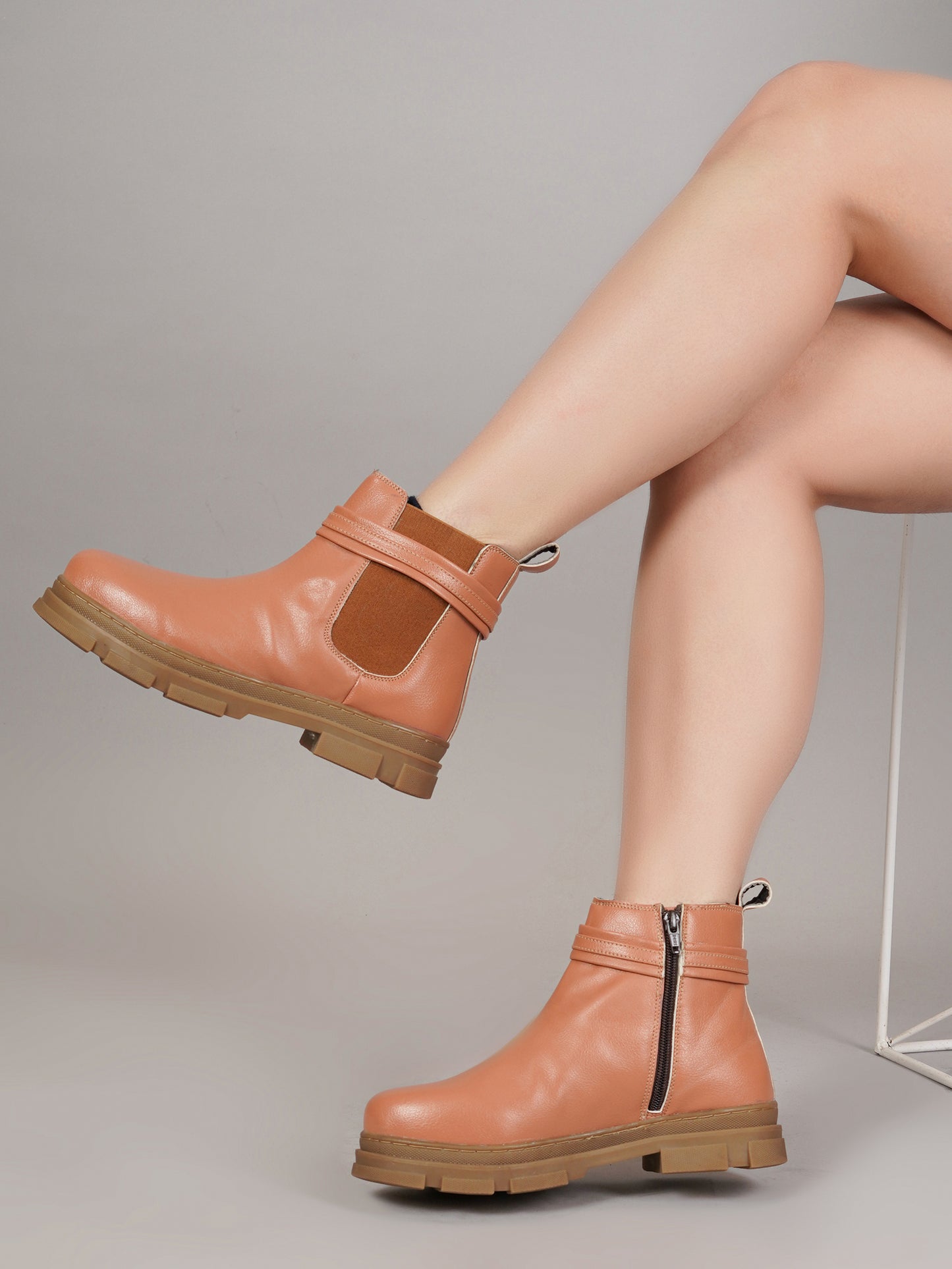 Women Tan Zip Leather Boots