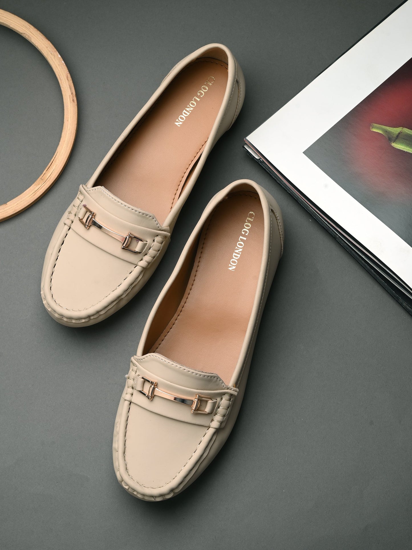 Women Off-White Ballerinas Causal Loafers