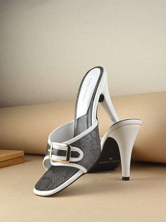 Women Black & White Slim Heels Pumps