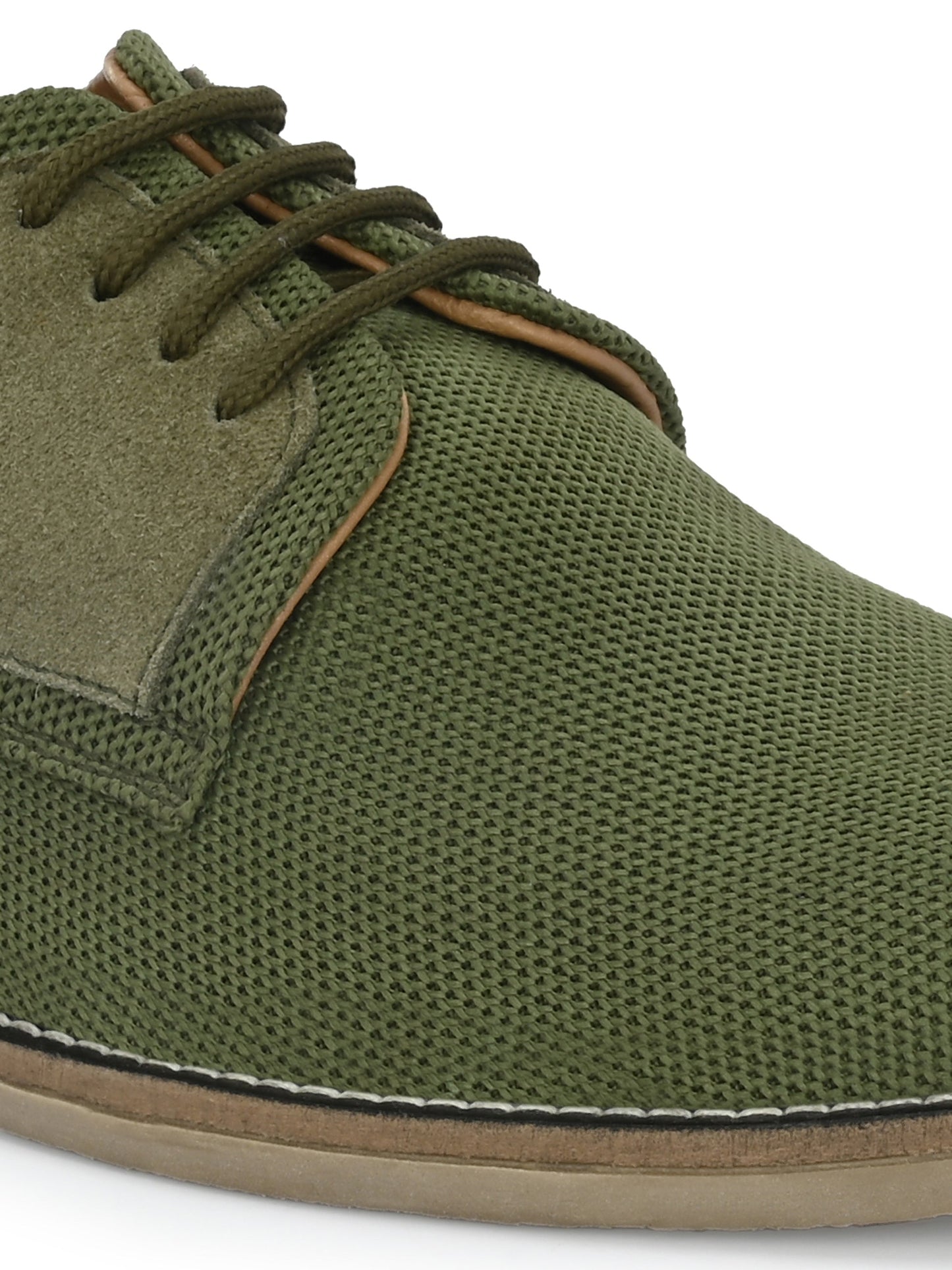 Men's Textured Lace-Up Derby Shoes
