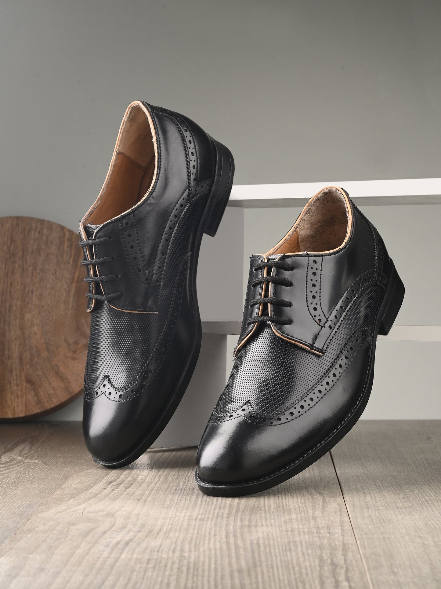 Men's Perforated Leather Formal Derby Shoes