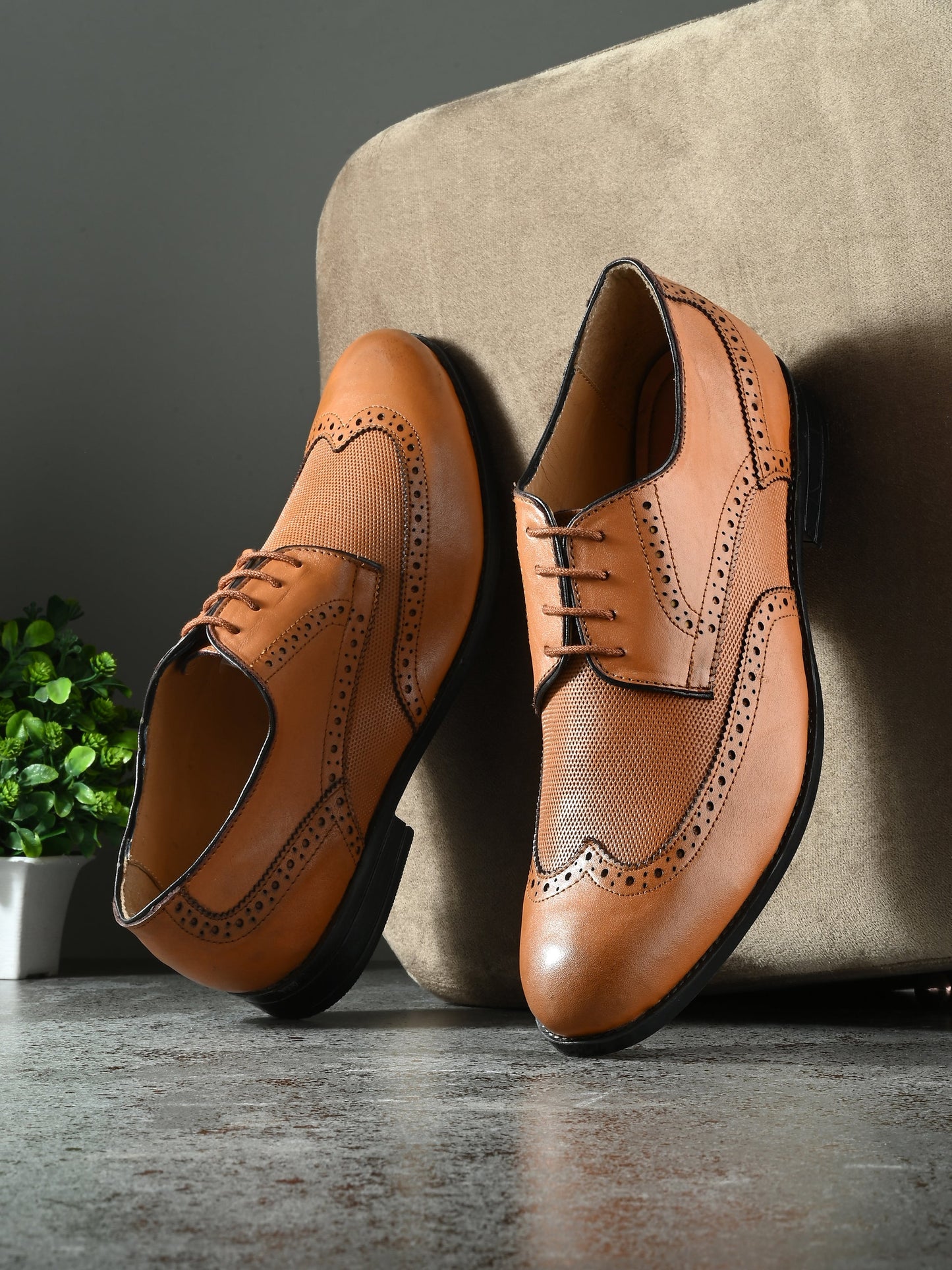 Men's Perforated Leather Formal Derby Shoes