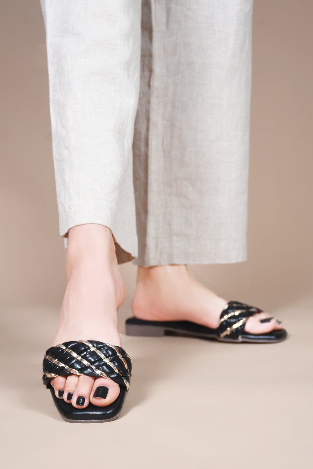 Women Off-White Casual Slip On Flats Online