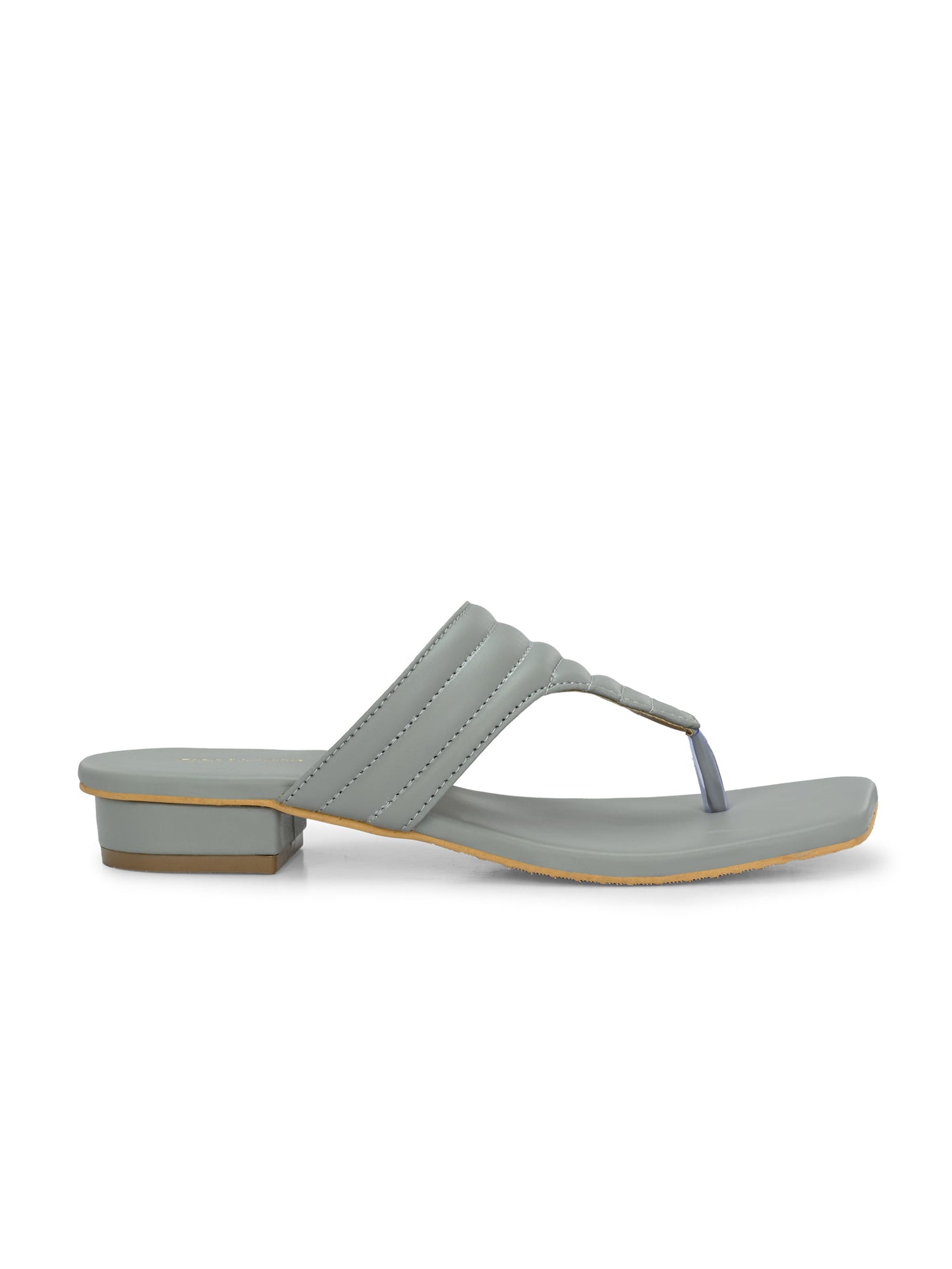 Womens Off-white One Toe Outdoor Flats & Sandals
