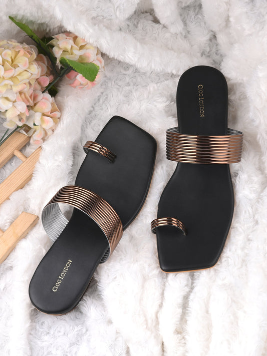 Golden Black Toe-Ring Flats & Sandals for Women