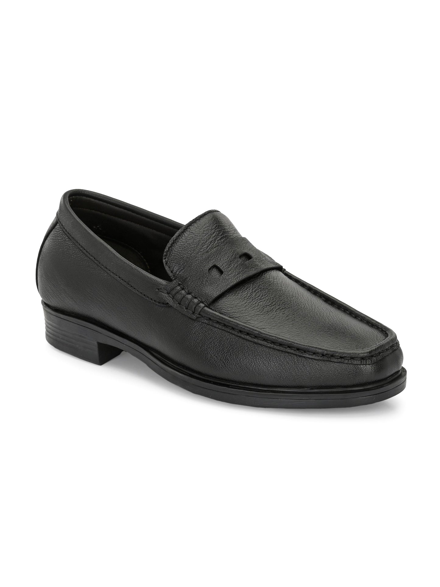 Men Textured Leather Loafer Shoes