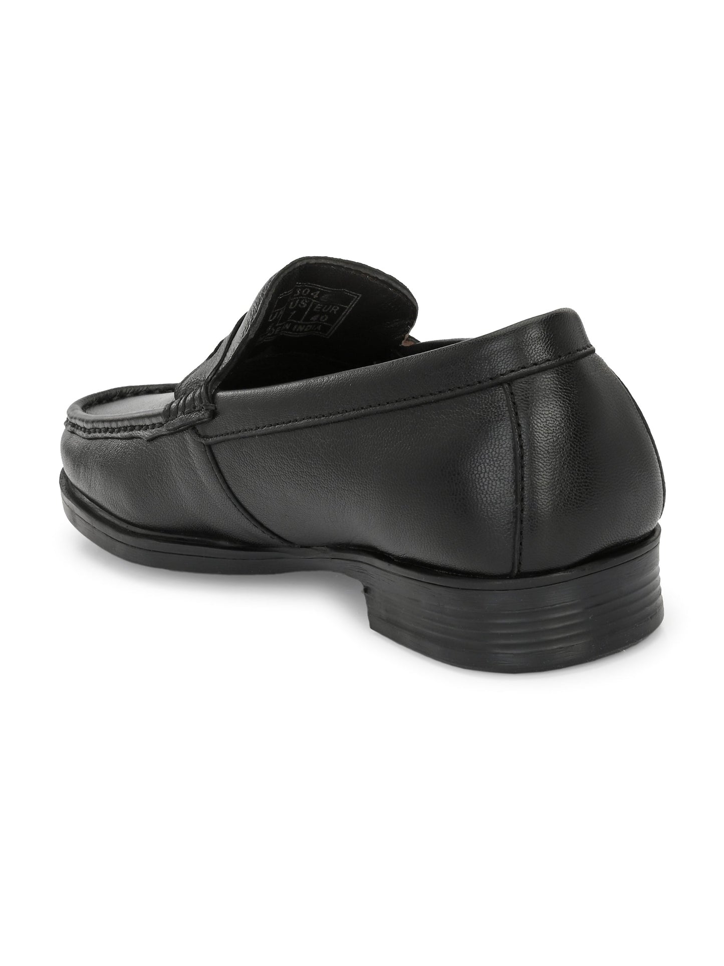 Men Textured Leather Loafer Shoes