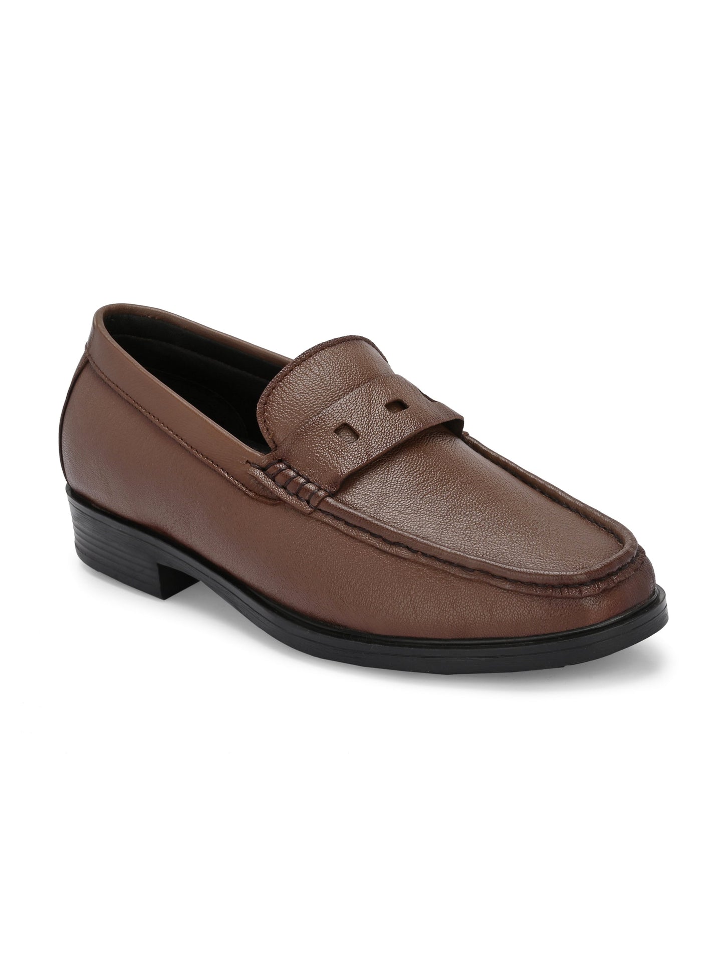 Men Textured Leather Loafer Shoes
