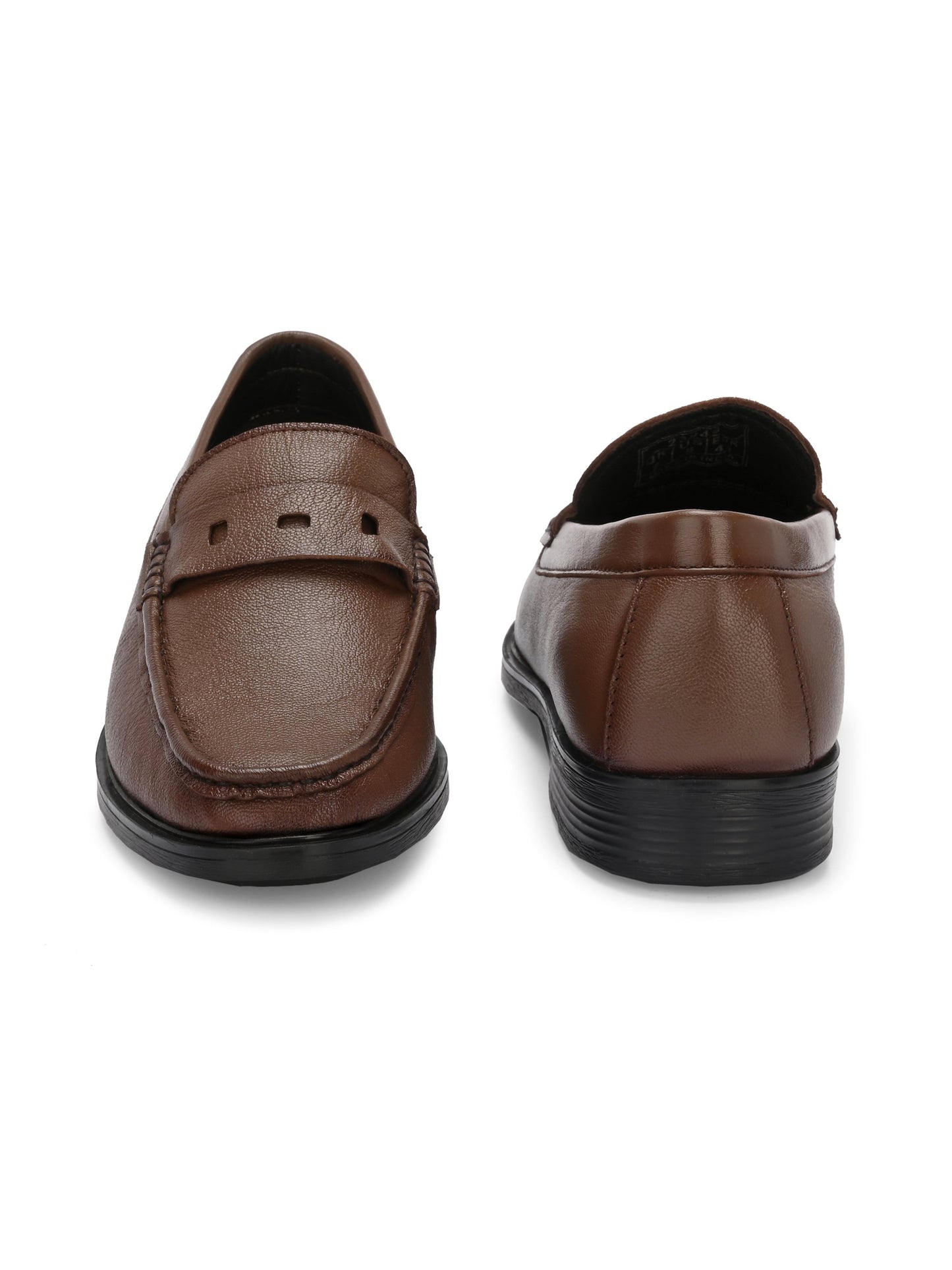 Men Textured Leather Loafer Shoes