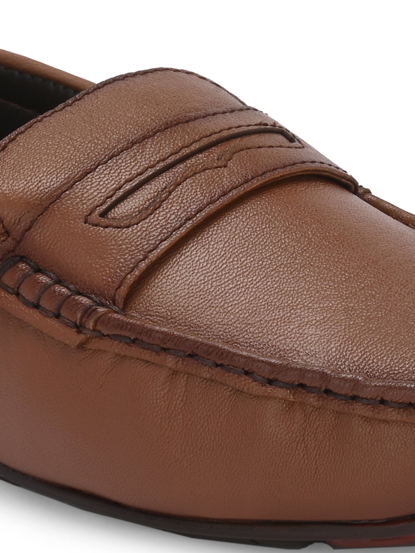 Men Textured Leather Lightweight Loafer Shoes
