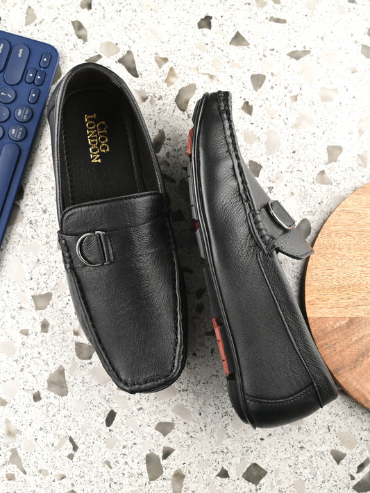 Men Textured Leather Loafers