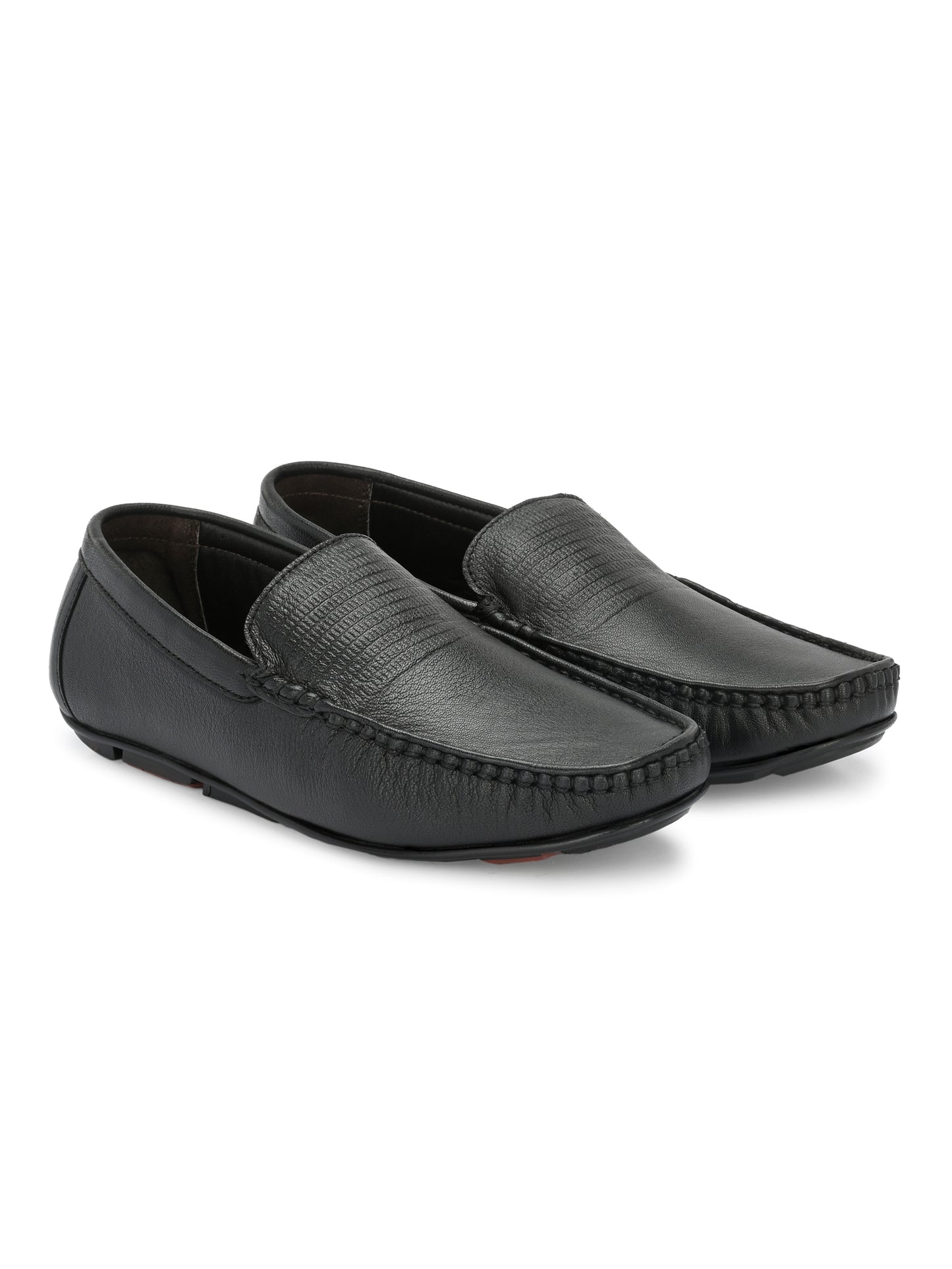 Men Textured Leather Loafer Shoes
