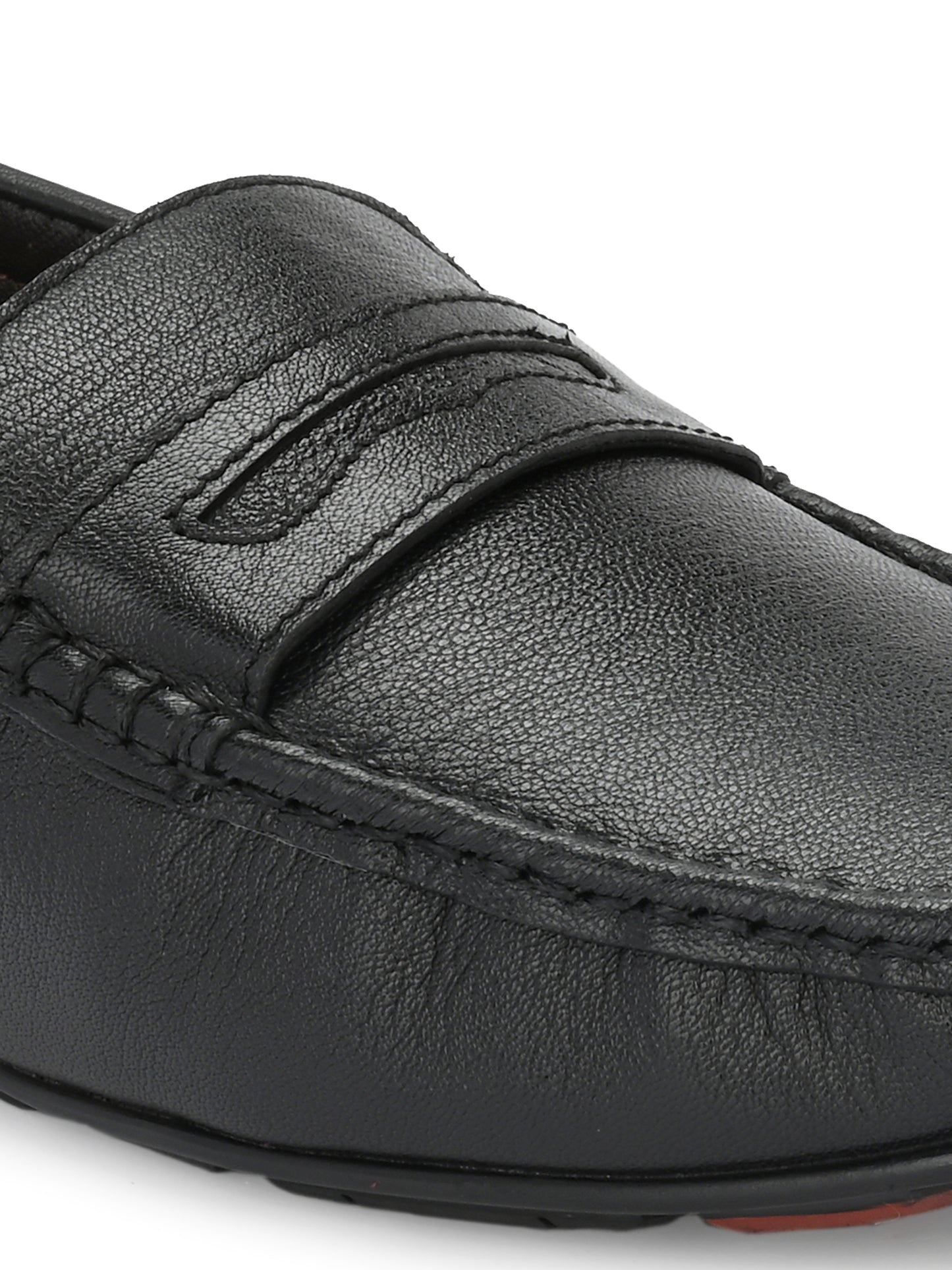 Men Textured Leather Lightweight Loafer Shoes