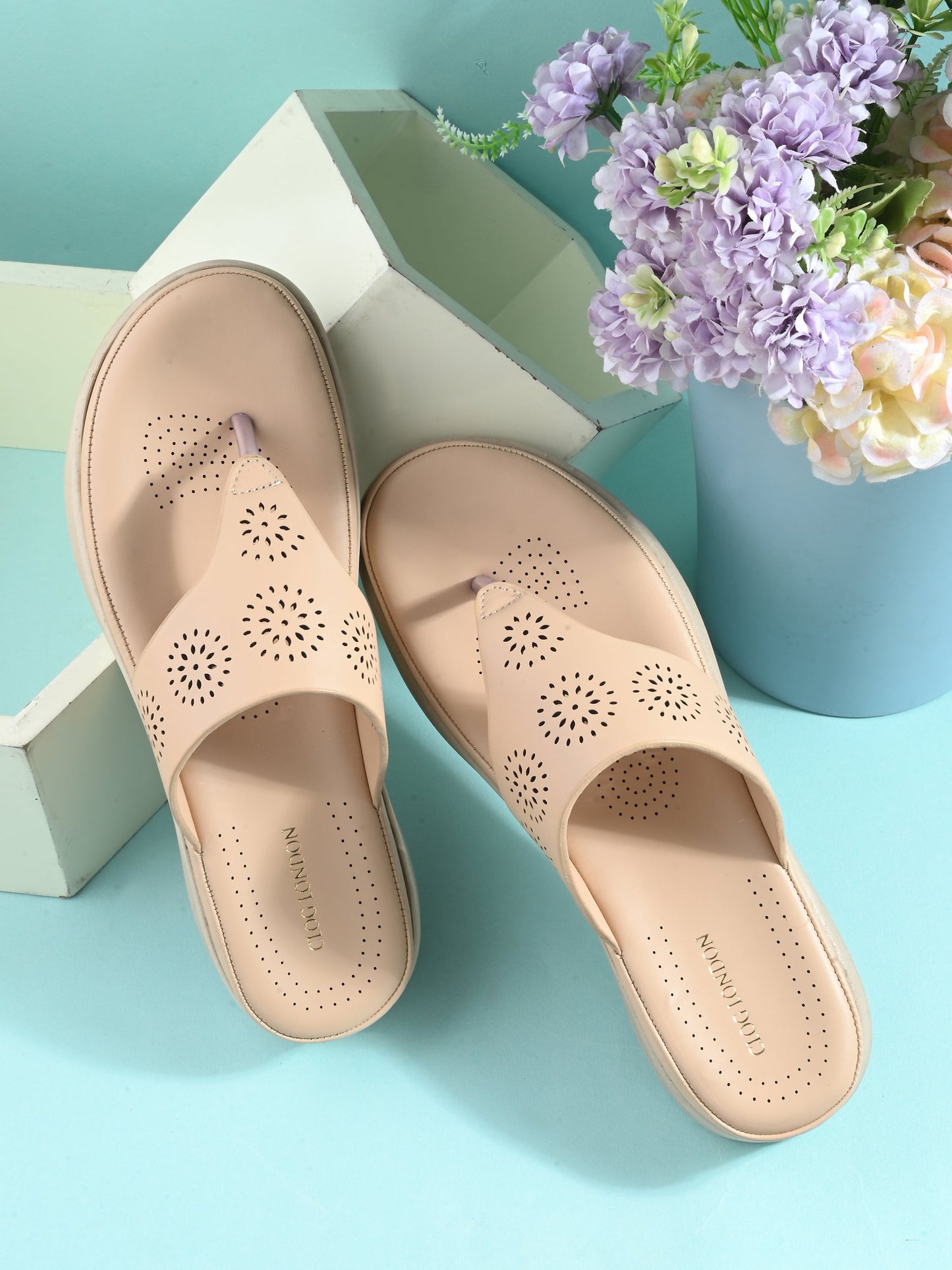 Womens Beige Outdoor Flats