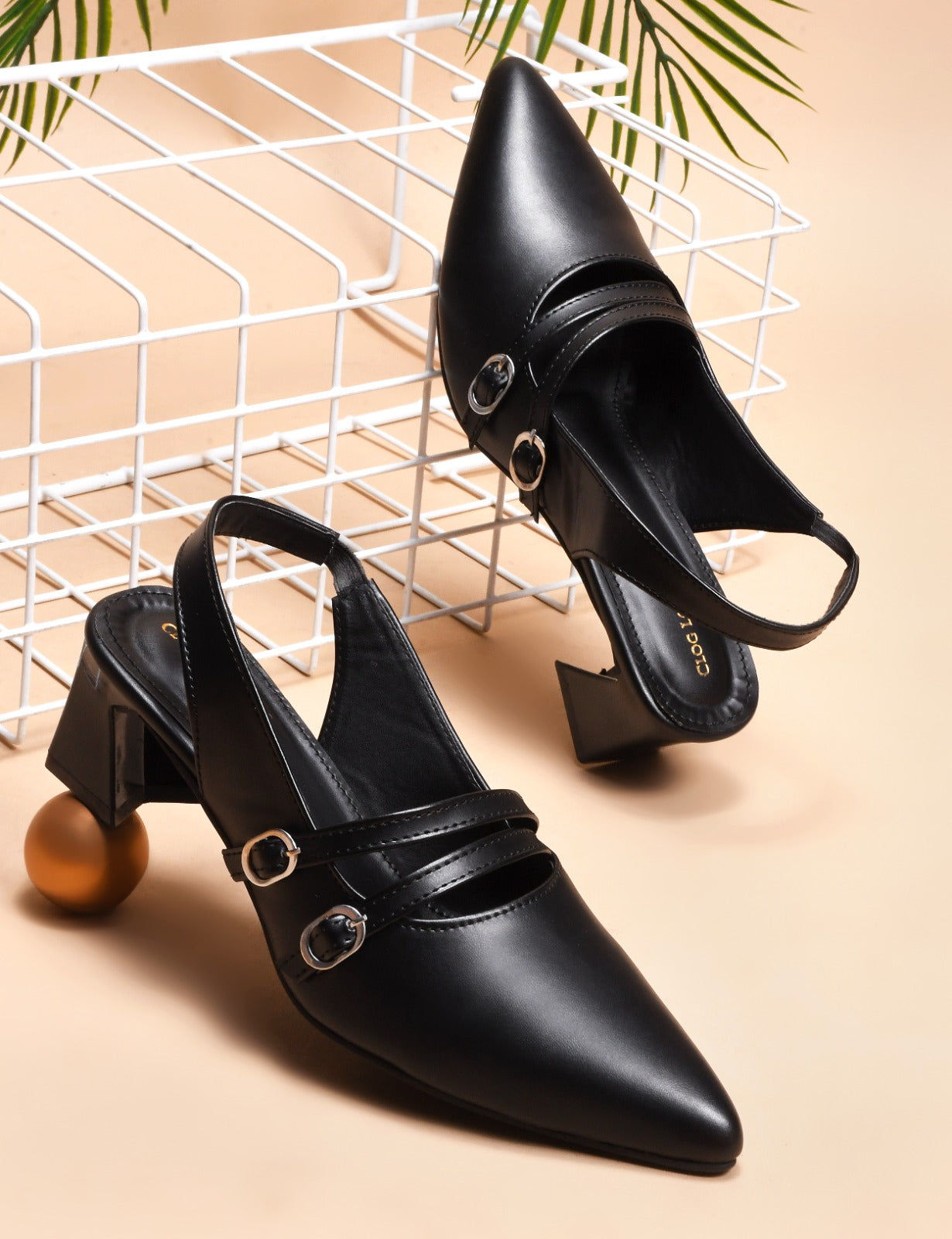 Women pumps