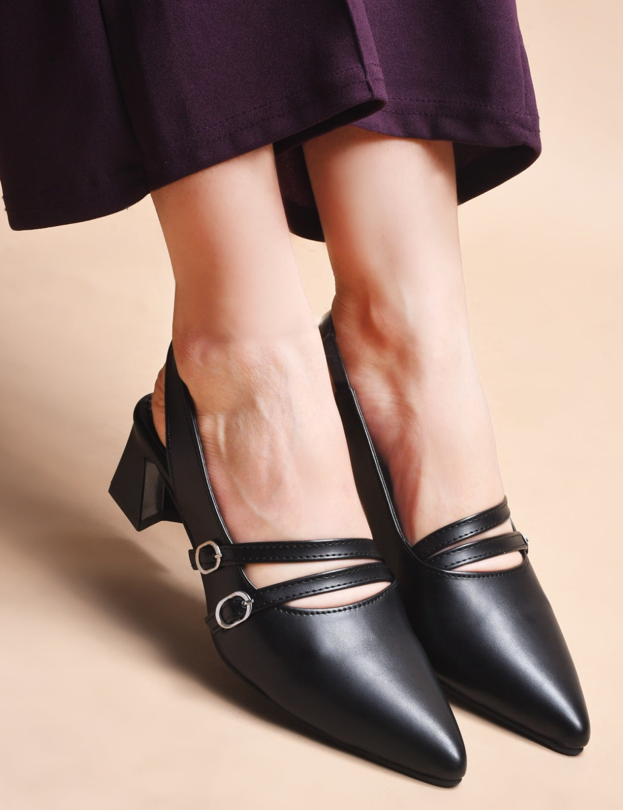 Women pumps