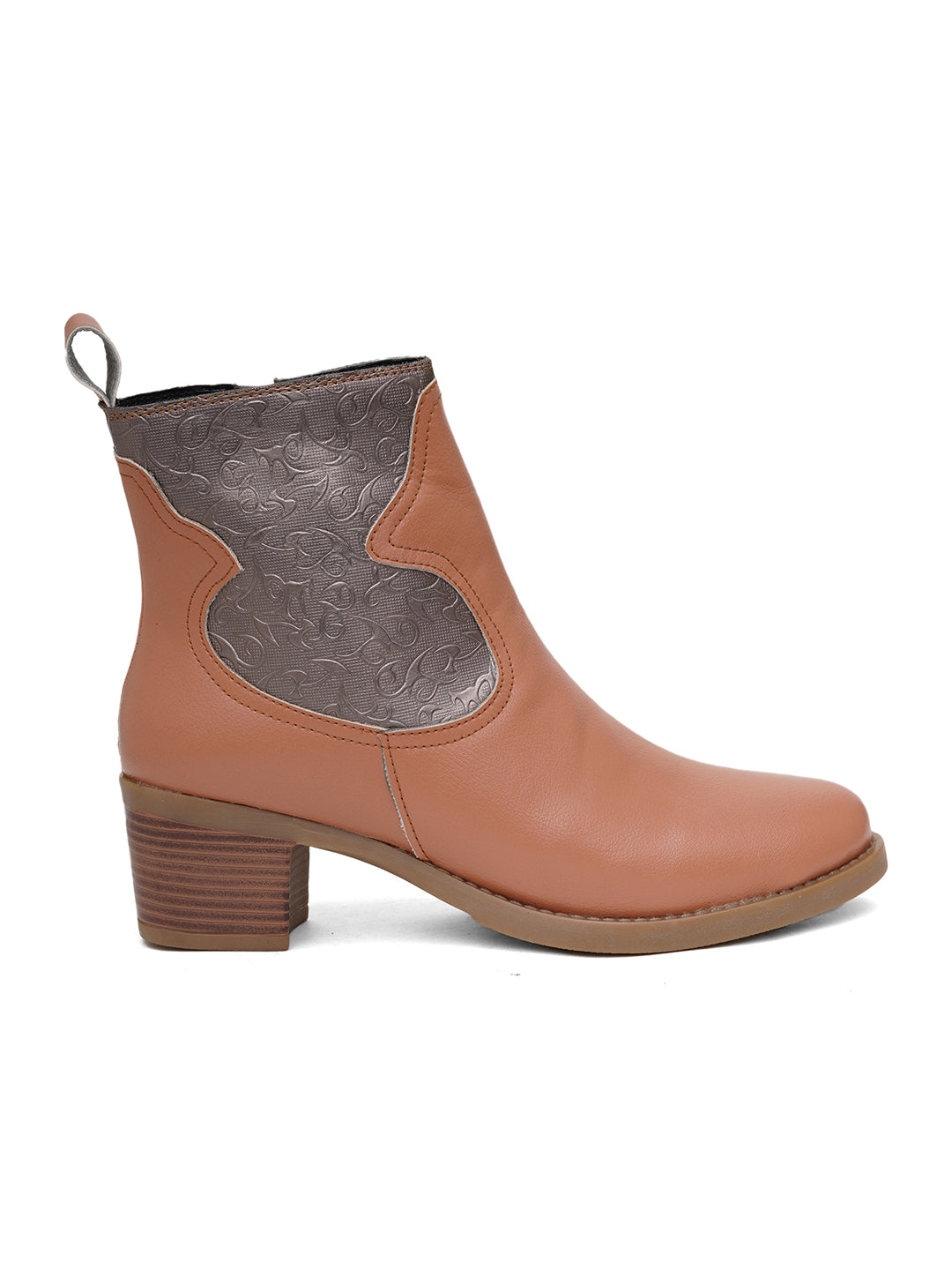 Women Black Textured Round Toe Winter Boots