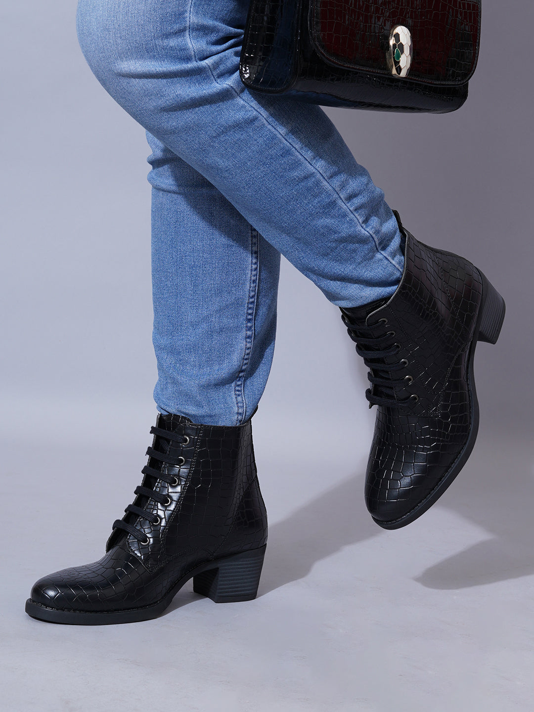 Women Black Lace-up-Ankle Boots