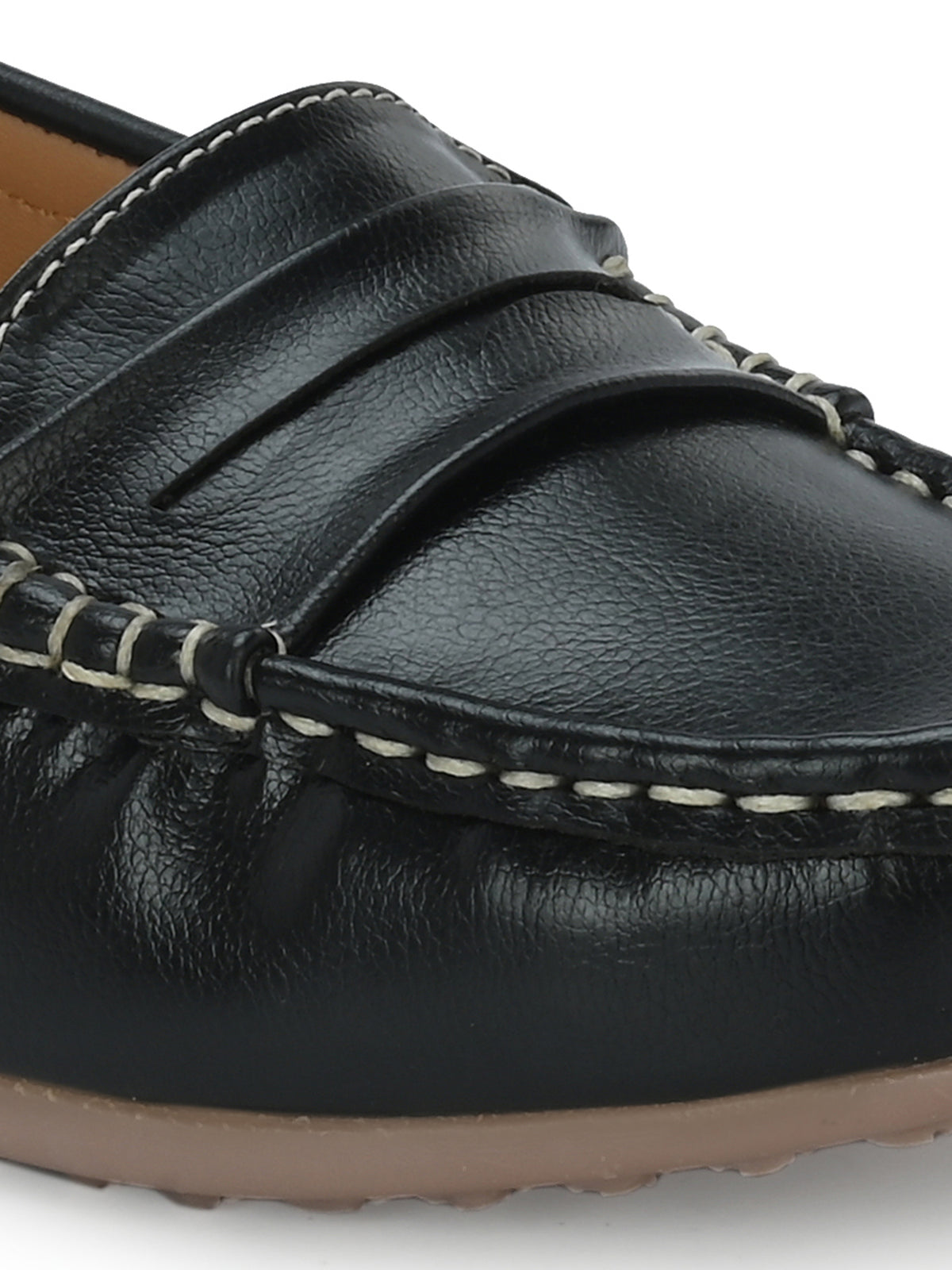 Women Black Textured Casual Loafers