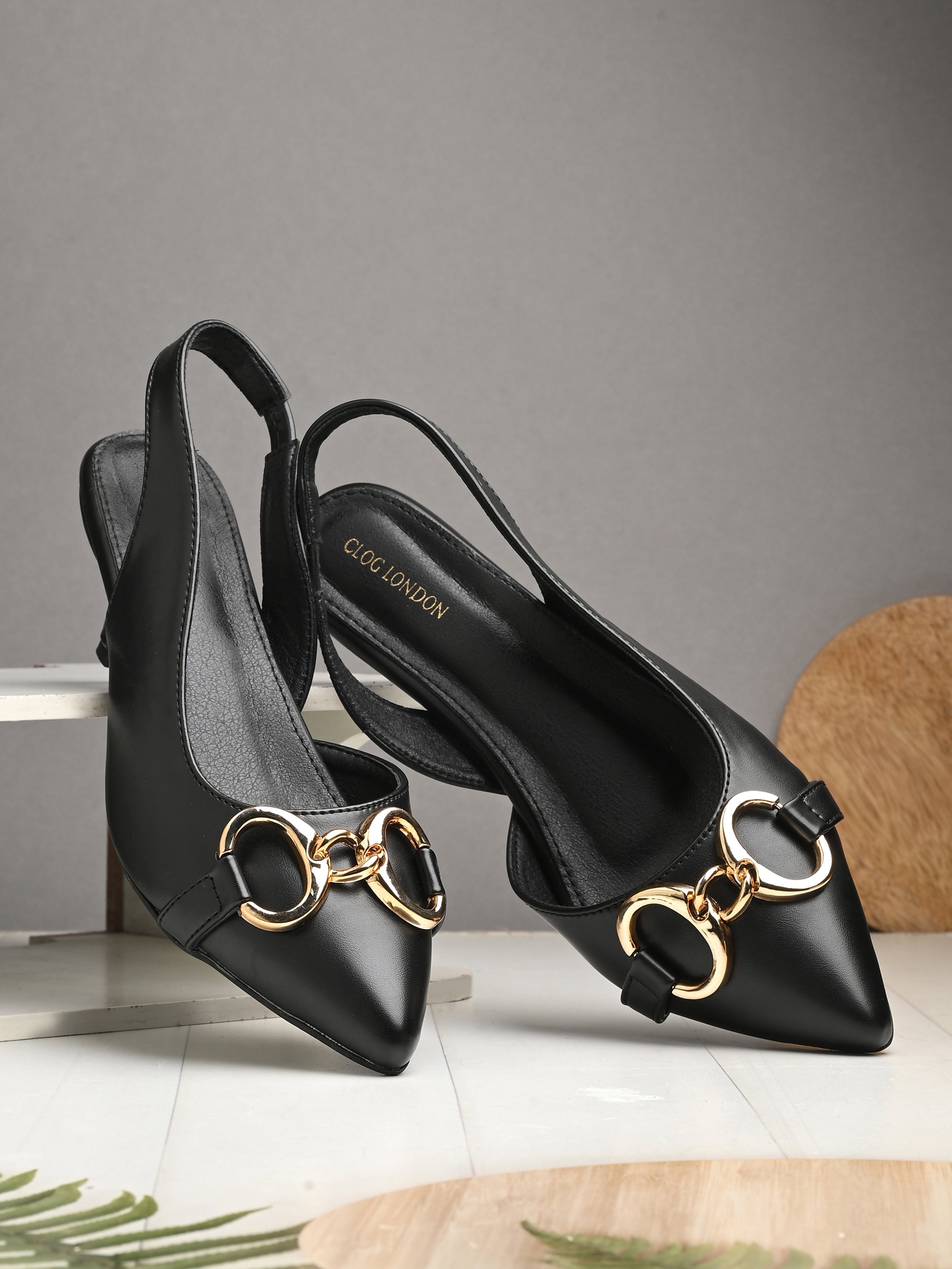 Women White Buckle Detail Kitten Pumps Heels