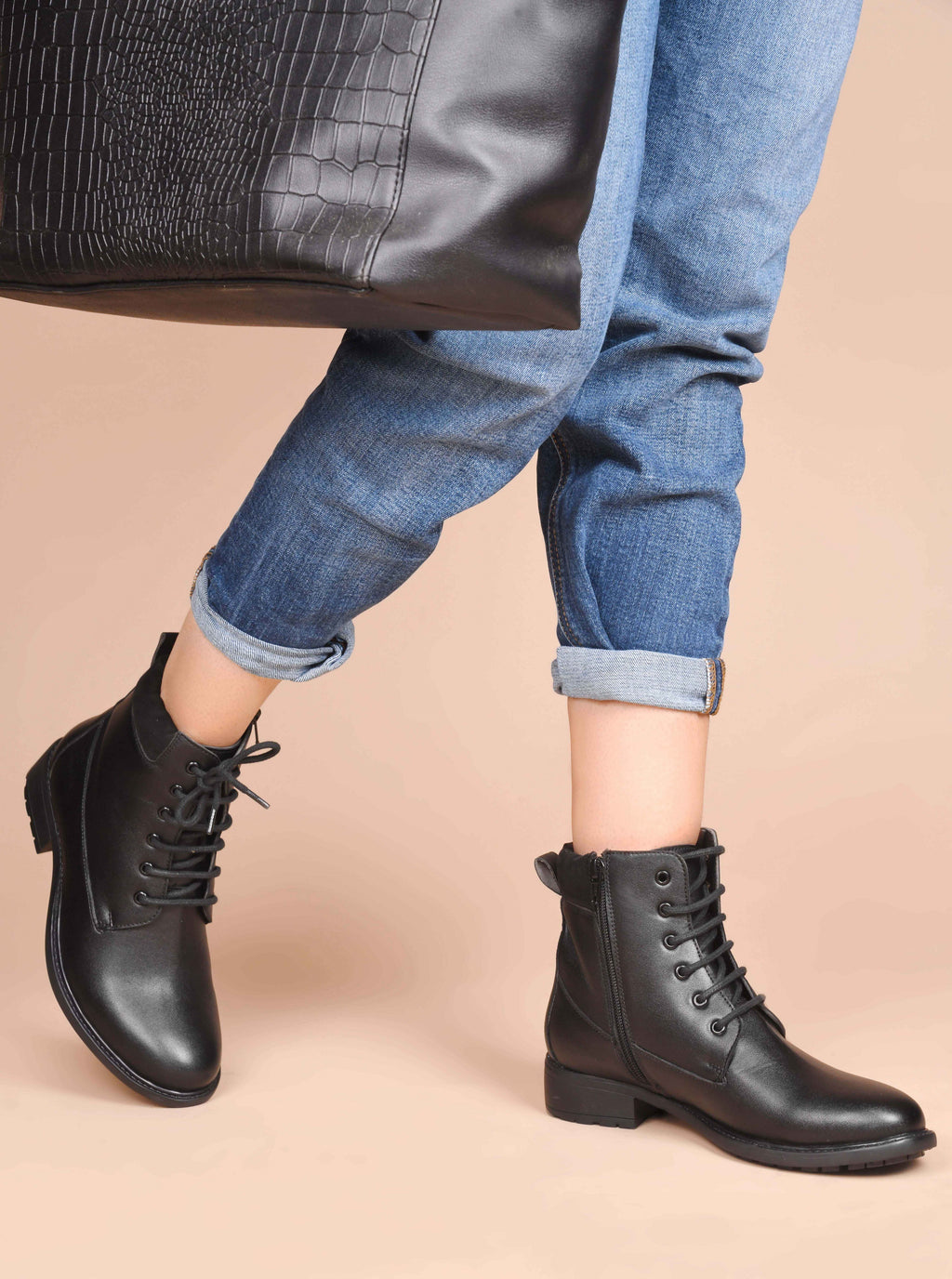 Women Black Ankle Casual Boots