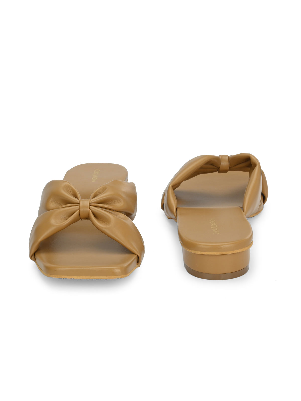 Women Off-White Strap Flats