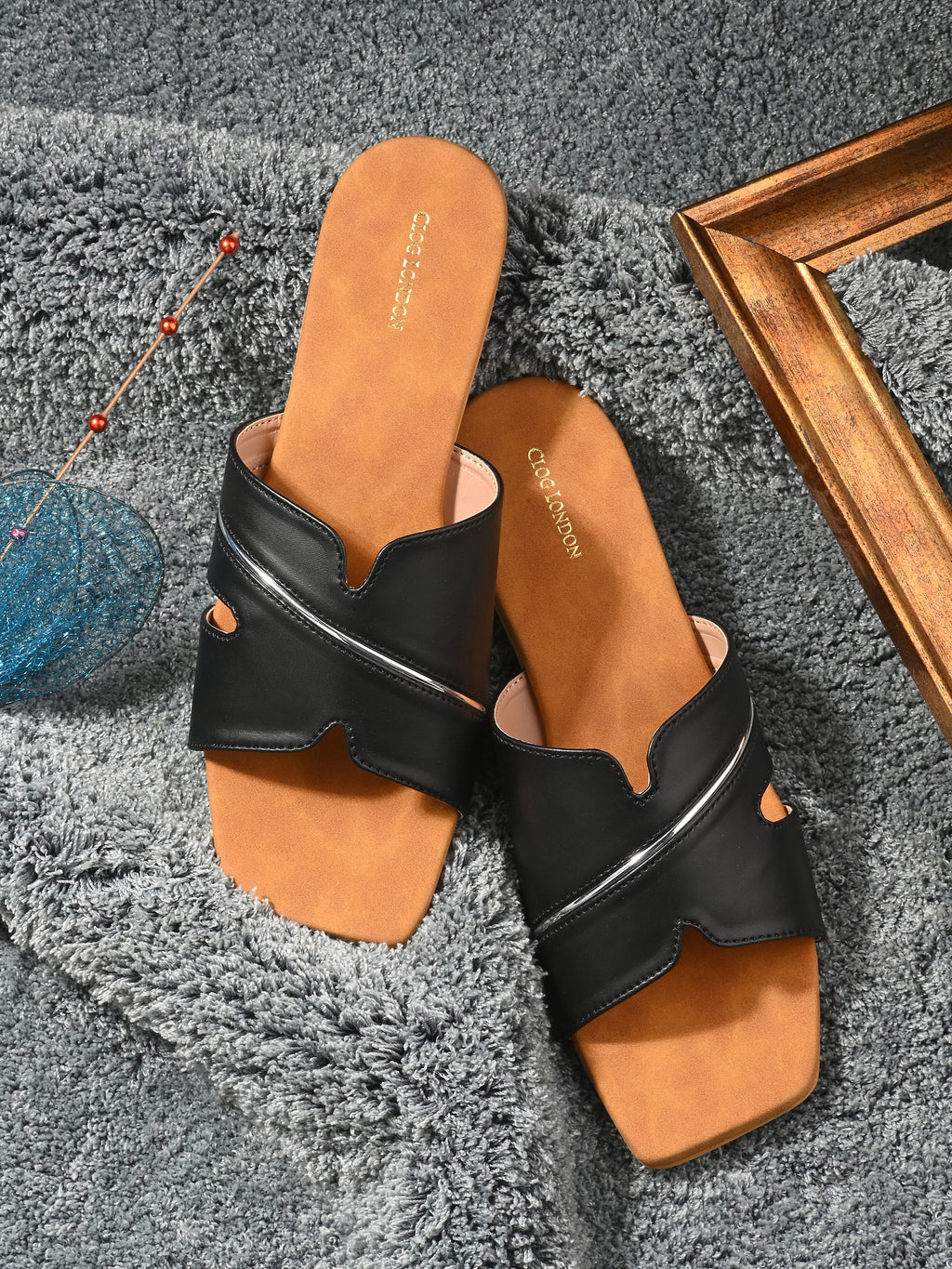 Women’s Black Flats