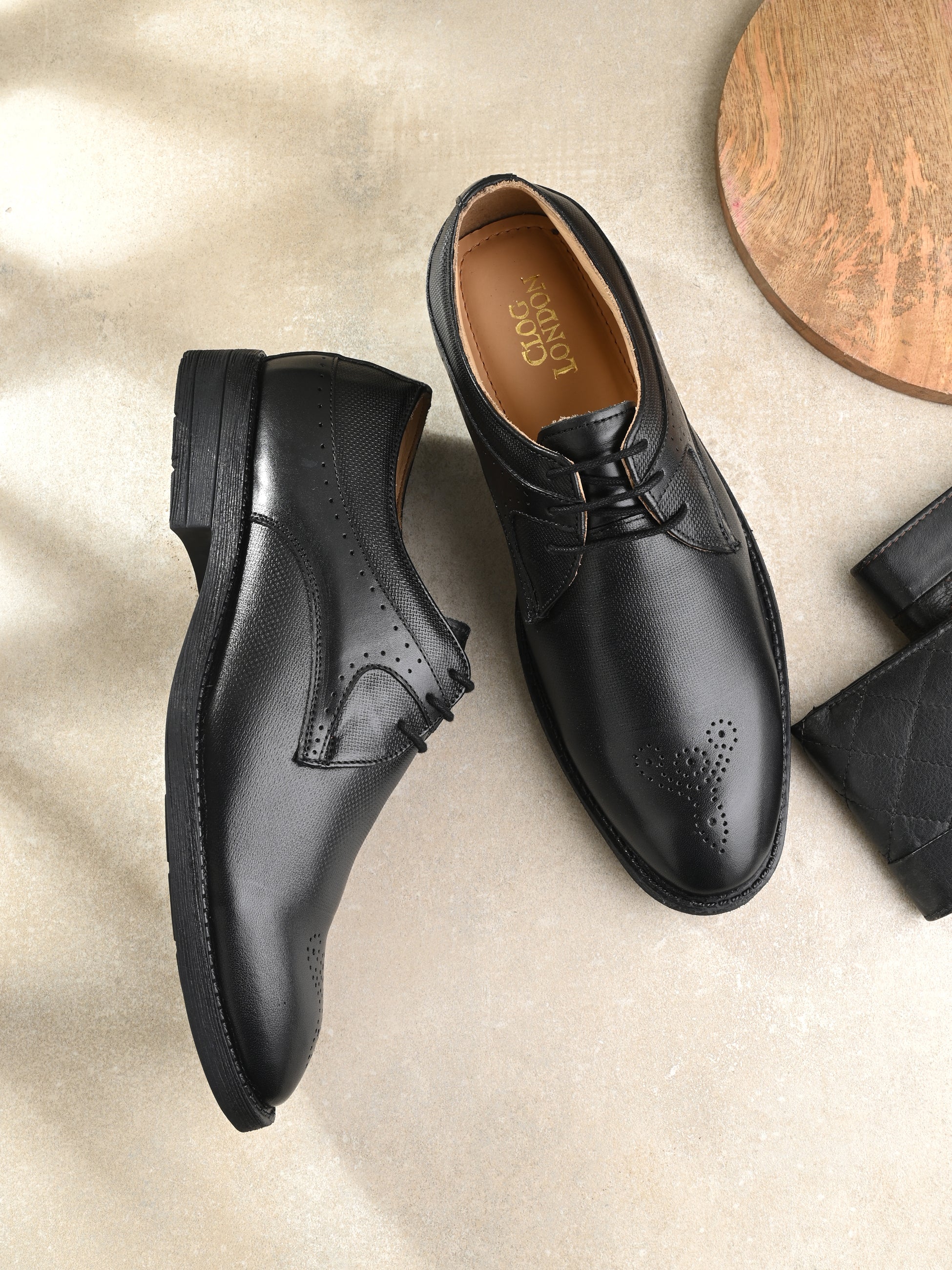 Men's Regular Fit Formal Derby Shoes with Lace Fastening