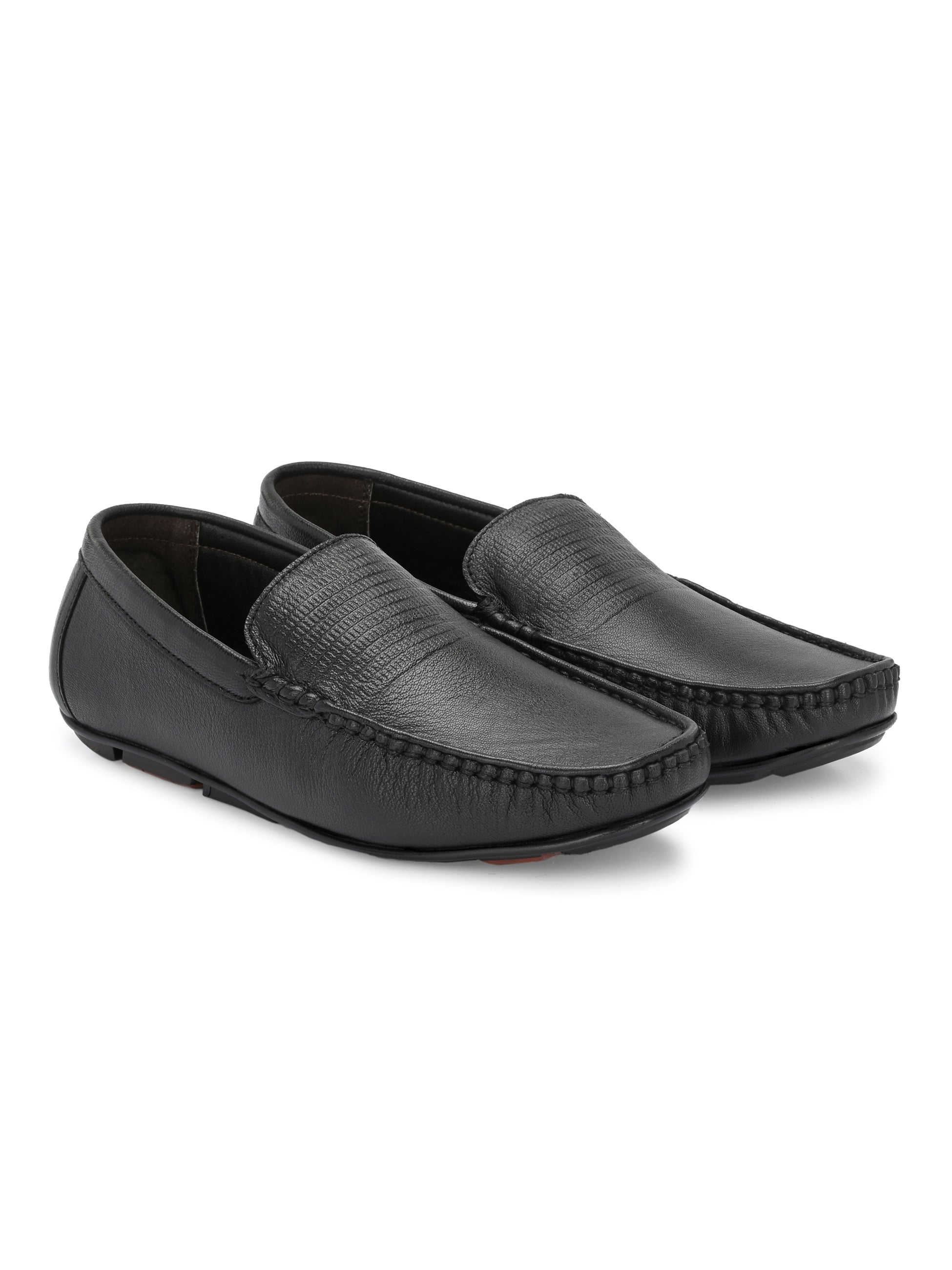 Men Textured Leather Loafer Shoes