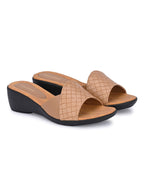 Women Wadges CLOG LONDON