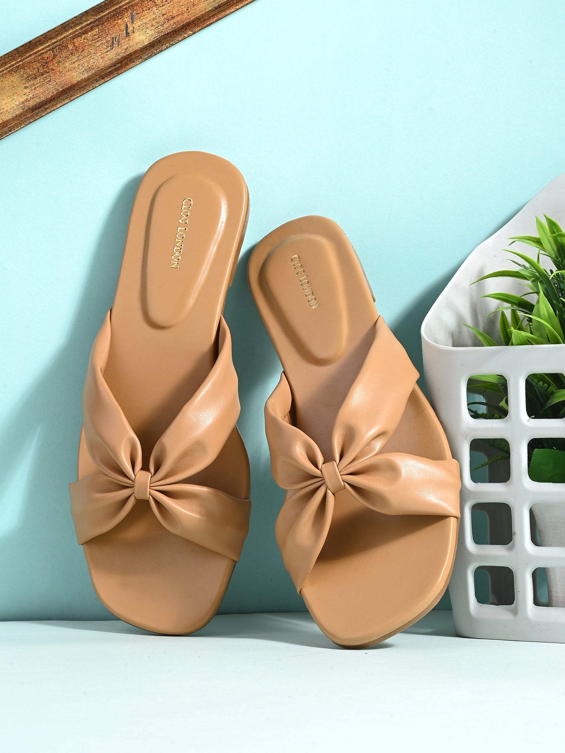 Women flats CLOG LONDON