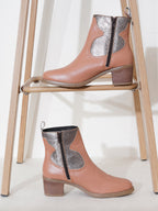 Women Black Textured Round Toe Winter Boots